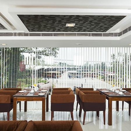 Abaam Cochin Kochi Exterior foto