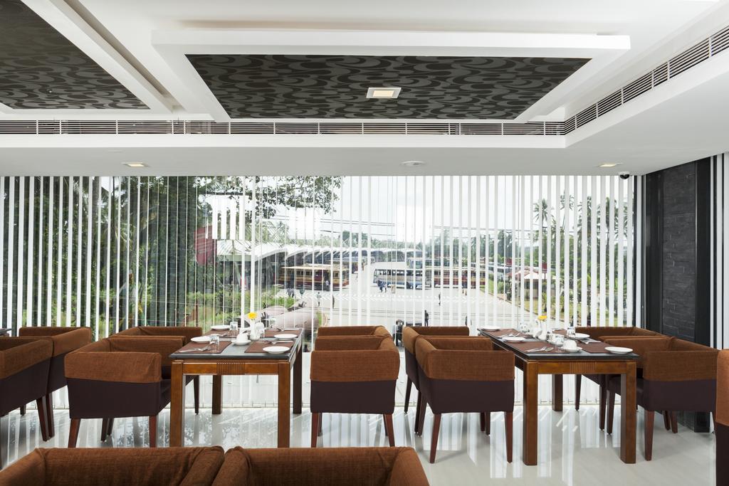 Abaam Cochin Kochi Exterior foto