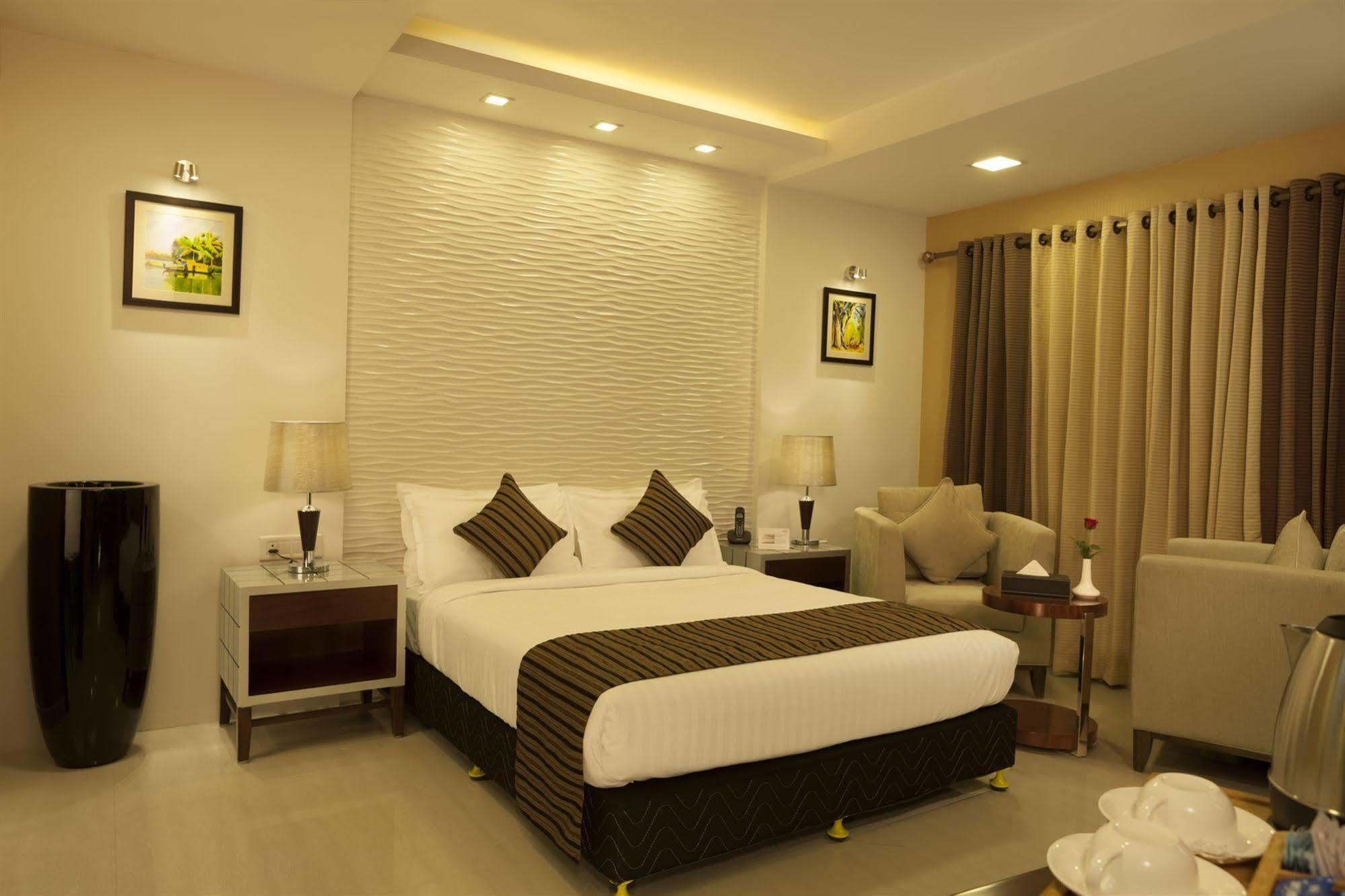 Abaam Cochin Kochi Exterior foto